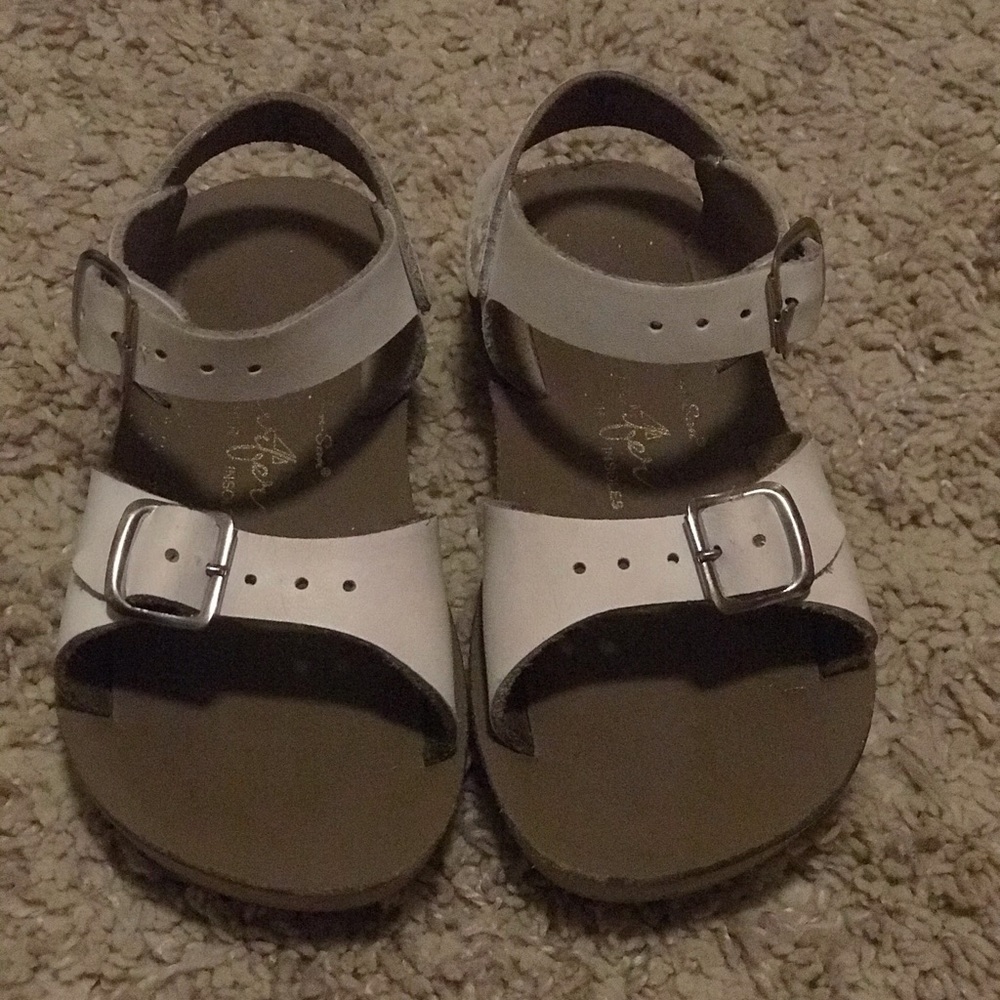 White Sun-San Salt Water Sandals size 8